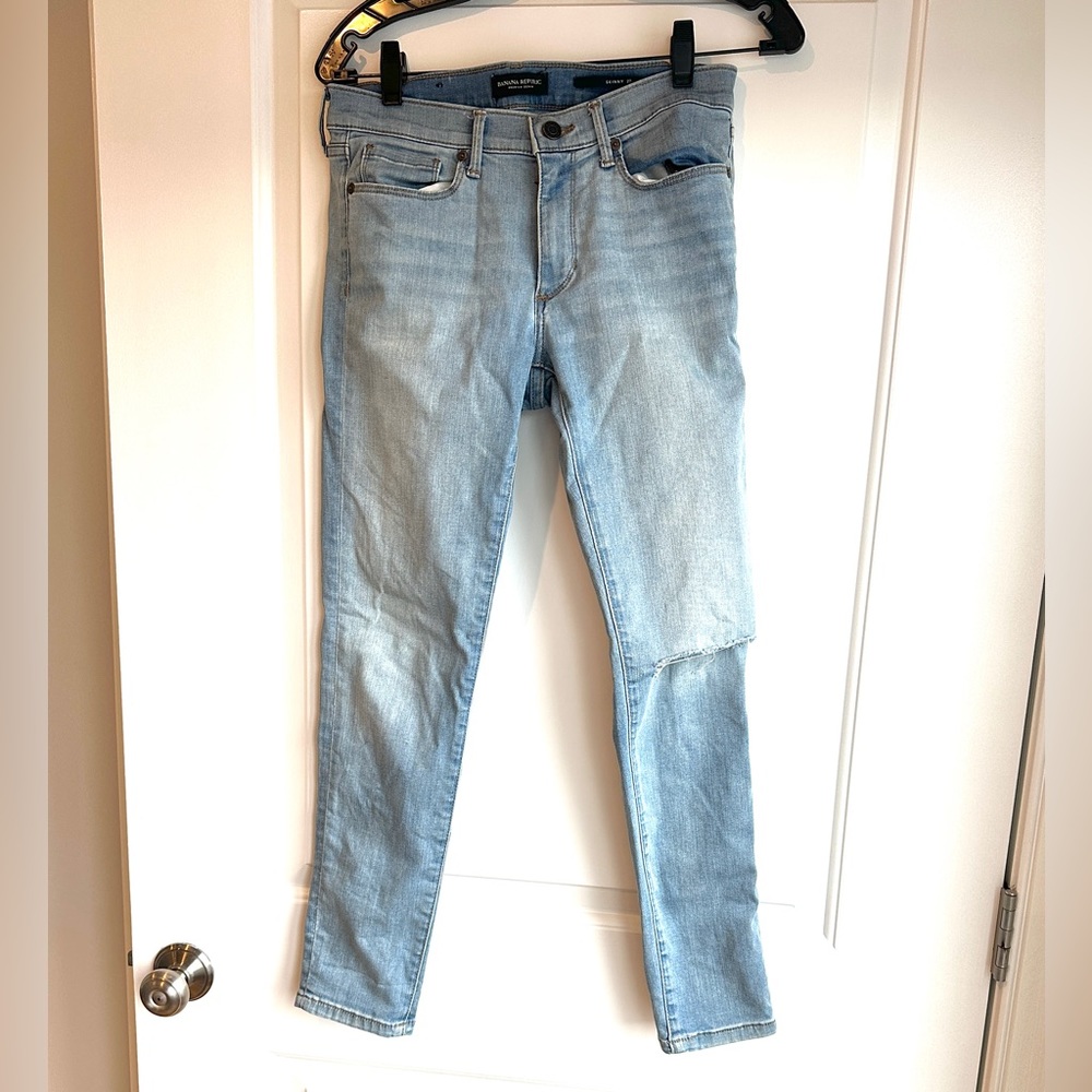Light wash banana republic skinny jeans